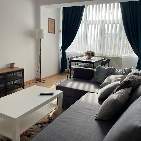 Apartament Cina Husi Екстер'єр фото
