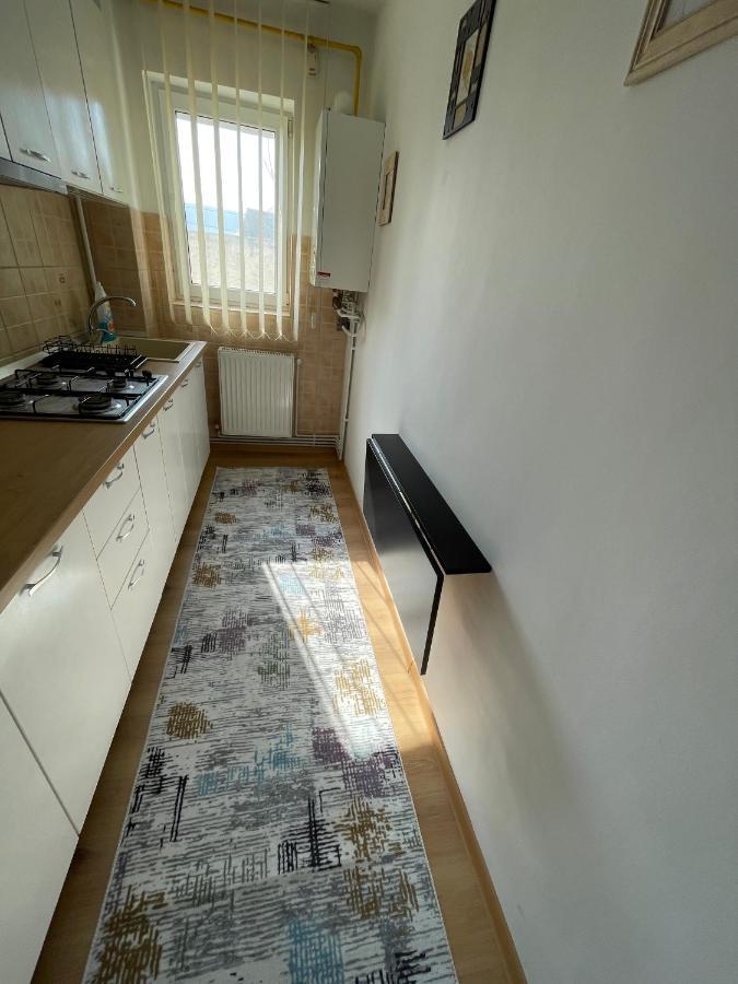 Apartament Cina Husi Екстер'єр фото