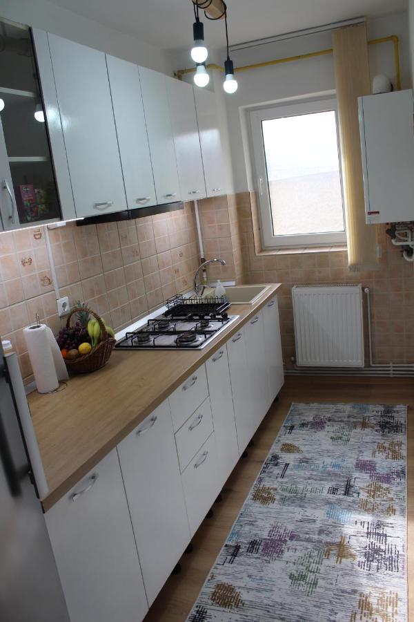 Apartament Cina Husi Екстер'єр фото